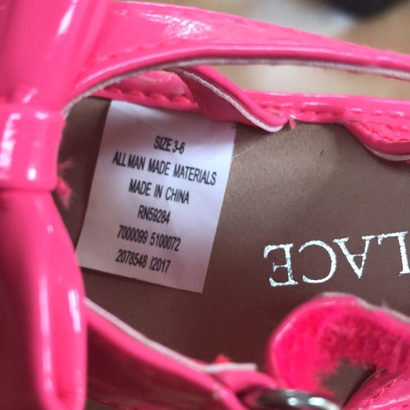 8/$25 The Childrens Place Size 3-6 month Pink Bow Sandals - Picture 6 of 6